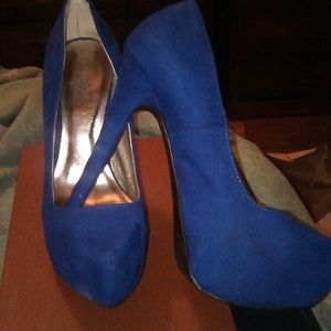 Charlotte Russe pumps